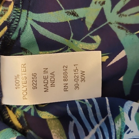 Top - Picture 3 of 3